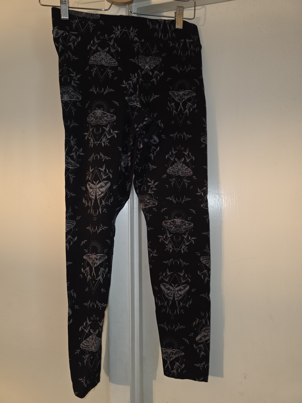 torrid Black Leggings with Gray Moth Print